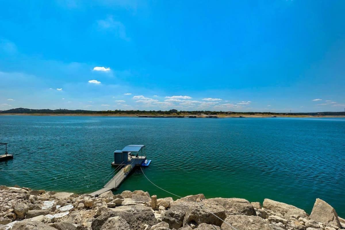 Atlantis On Lake Travis Pool Hot Tub Dock Βίλα Leander Εξωτερικό φωτογραφία